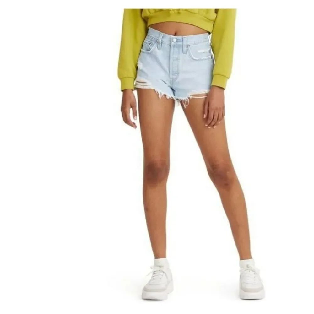 ✨Levi's Women's 501 Original Jean Light Wash Sz 26 Shorts✨